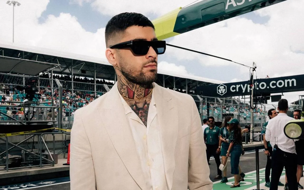 Zayn Malik Calls Off Show Due to Severe Food Poisoning