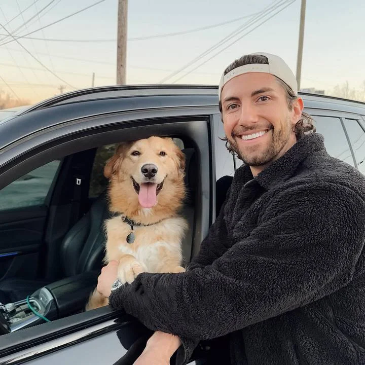 Jason Tartick introduces his new dog