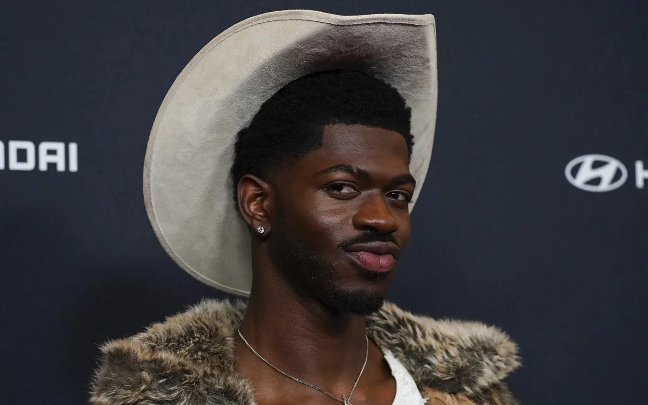 Lil Nas X Recovering After Being Hospitalized With Facial Paralysis