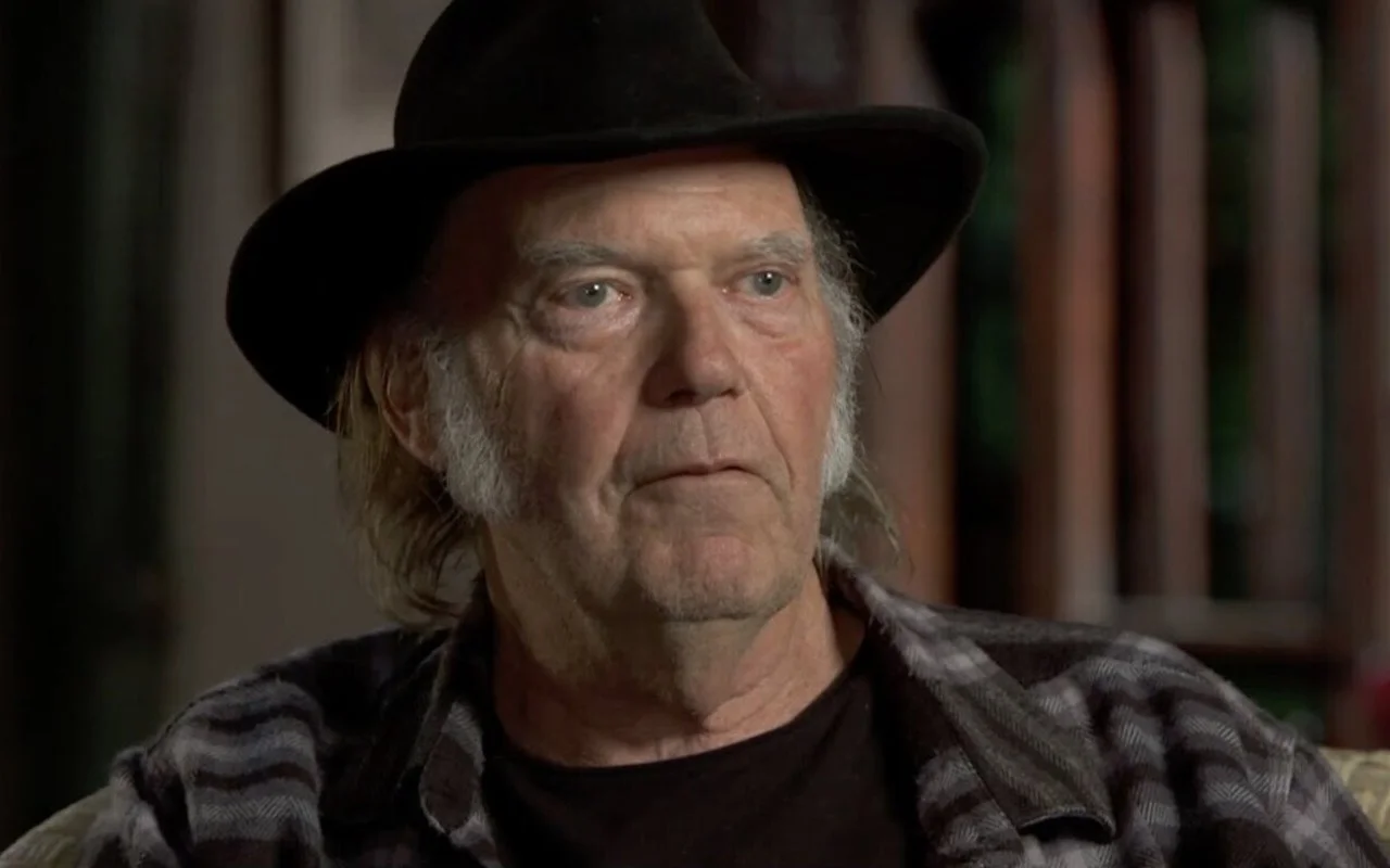 Neil Young's Wife Says Trump's Administration Used 'Every Trick in the Book' to Bar Him From Becoming U.S. Citizen
