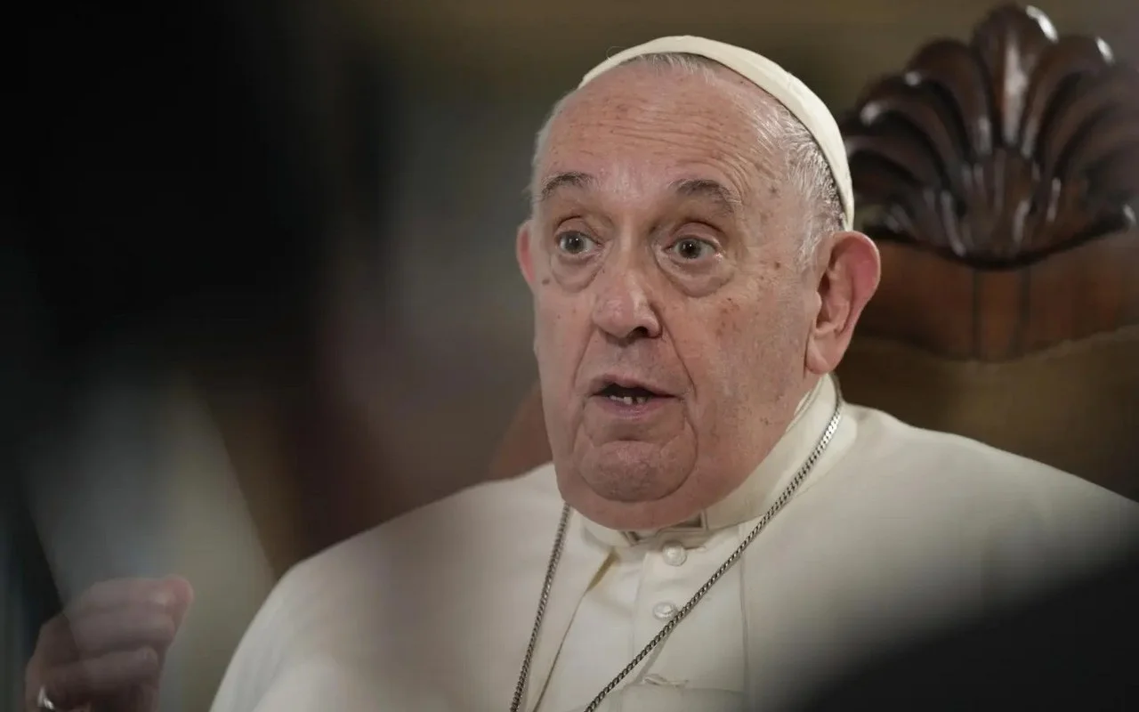 Pope Francis Remembered by Whoopi Goldberg, Antonio Banderas, Eva Longoria, King Charles and More