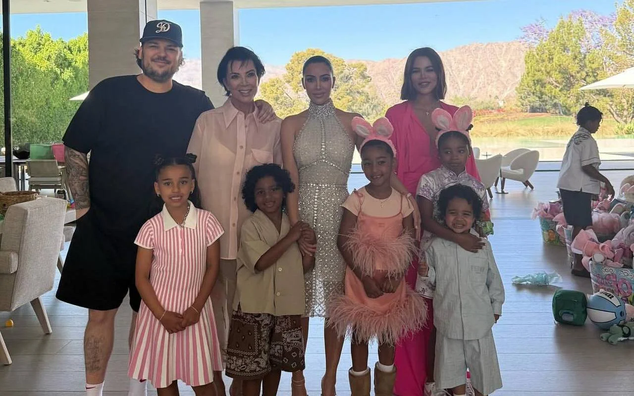 Rob Kardashian Makes Rare Appearance in Kim Kardashian's Easter Family Photo