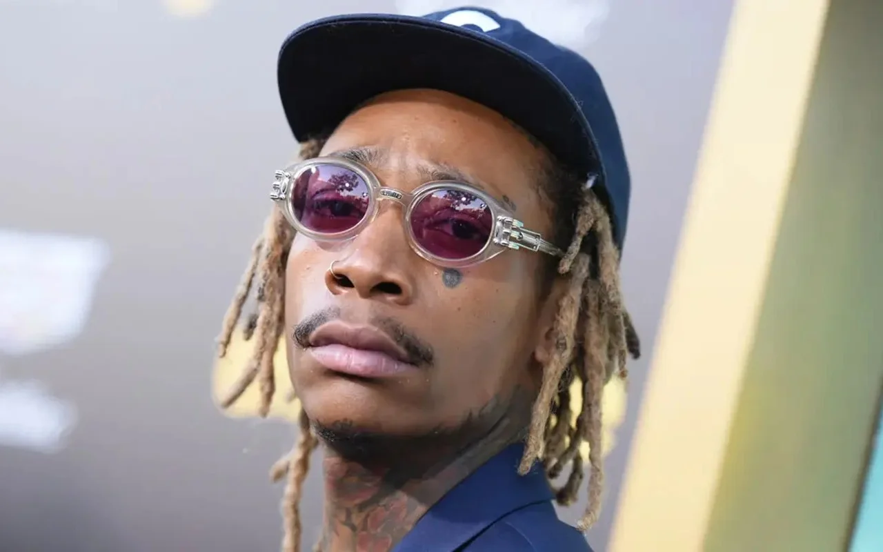 Wiz Khalifa Believes Earth Is Flat, Questions Space Exploration