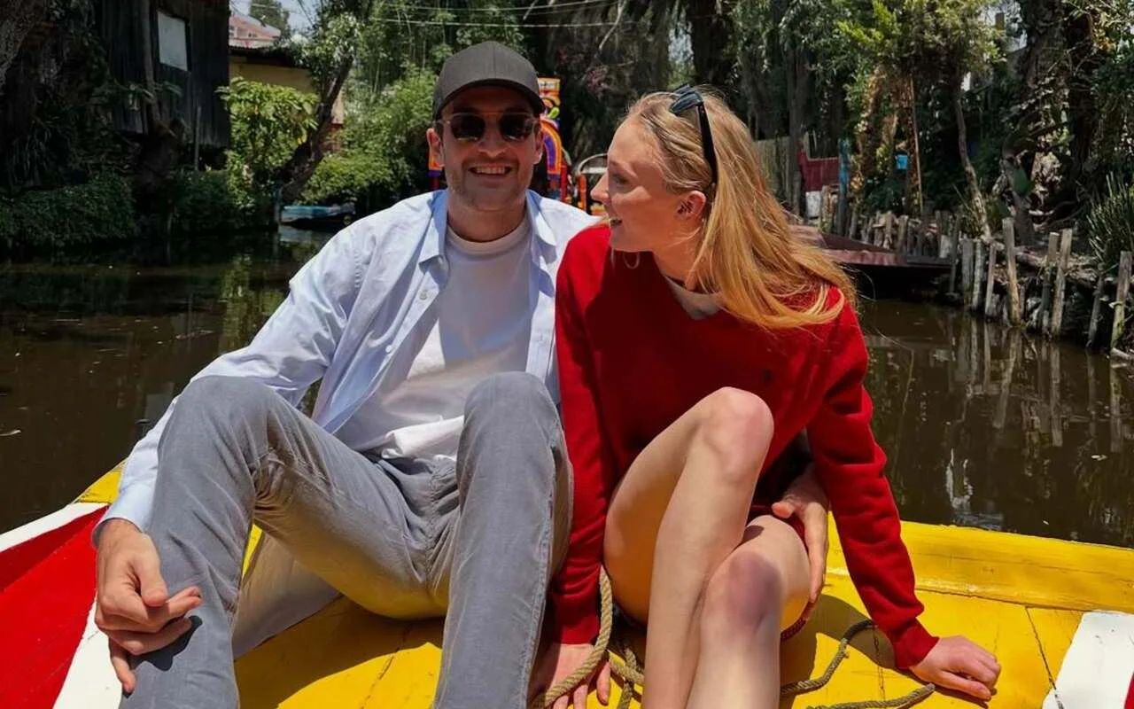 Sophie Turner Sparks Breakup Rumors With Boyfriend Peregrine Pearson