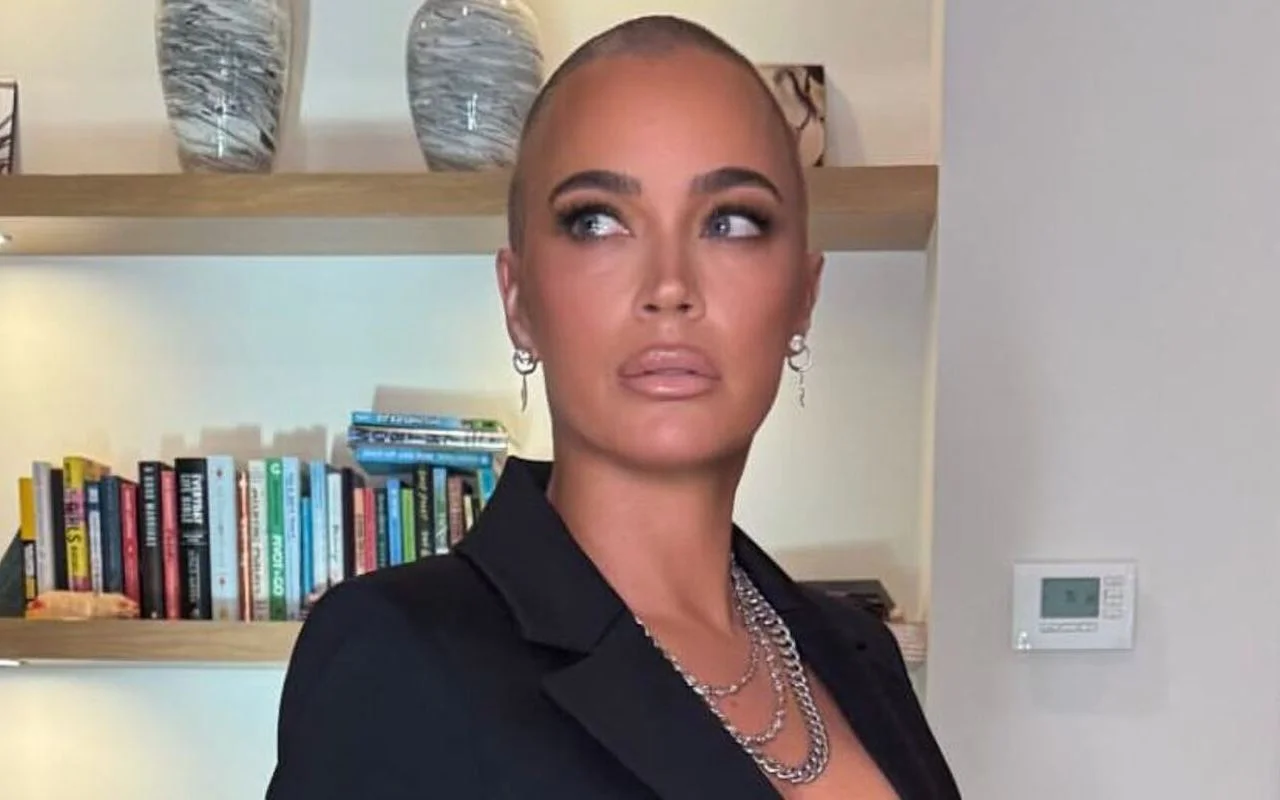 Teddi Mellencamp Bares Scars From Brain Surgery on Red Carpet Amid Stage 4 Cancer Battle