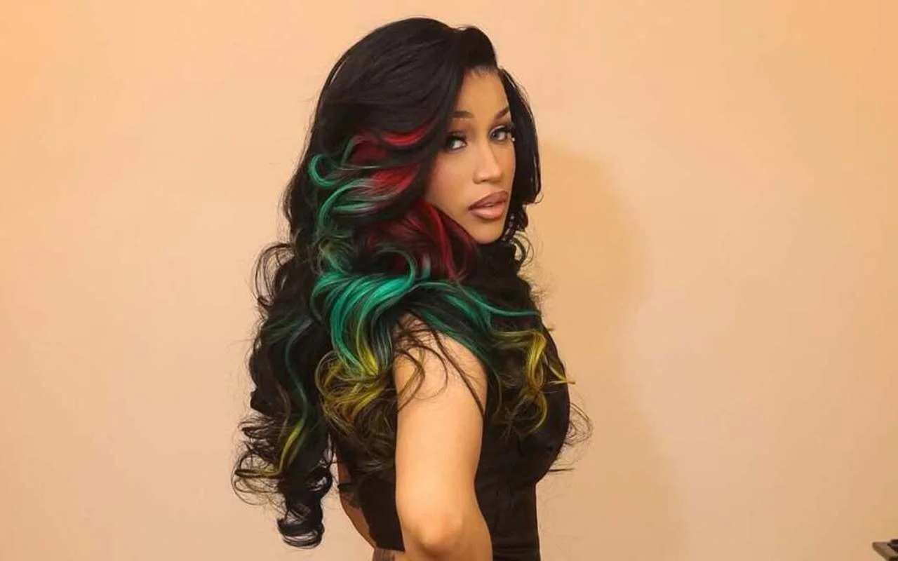 Cardi B Cuddling Baby Daughter in Heartwarming Rare Photo