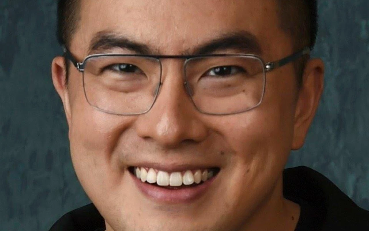 Bowen Yang Matt Rogers Culturistas Awards Return To Bravo In 2026 Auto 00246324 1763249479.webp