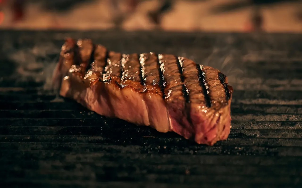 Cooking Medium-Rare Steak Without a Thermometer