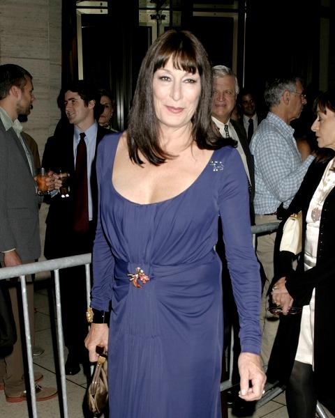 Angelica Huston<br>The Darjeeling Limited - New York City Movie Premiere - Arrivals