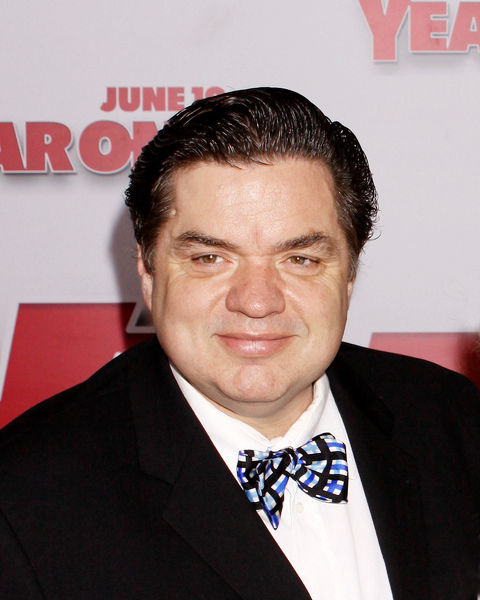 Oliver Platt<br>