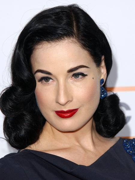 Dita Von Teese Pictures with High Quality Photos