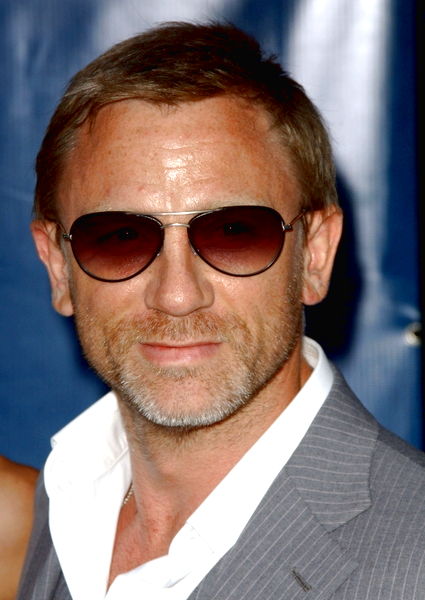 Daniel Craig<br>