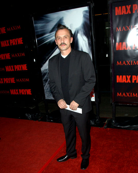 Robert Knepper<br>