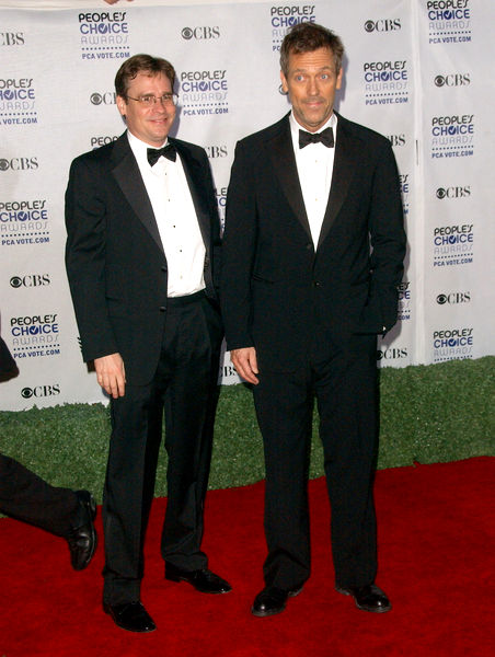 Robert Sean Leonard, Hugh Laurie<br>35th Annual People's Choice Awards - Arrivals