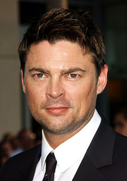 Karl Urban<br>