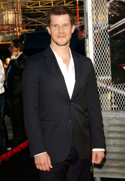 Eric Mabius Latest News, Bio, Profile, Album, Movie and Photo.