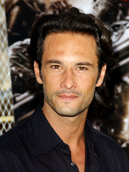 Rodrigo Santoro<br>