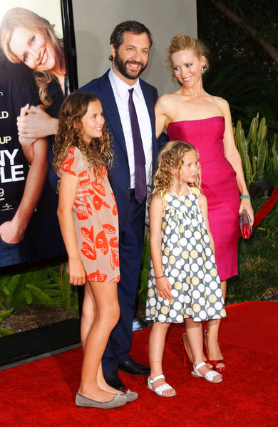 Leslie Mann, Maude Apatow, Iris Apatow, Judd Apatow<br>