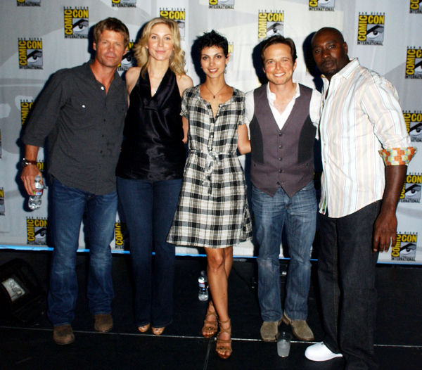 Elizabeth Mitchell, Morena Baccarin, Morris Chestnut, Scott Wolf, Joel Gretsch<br>2009 Comic Con International - Day 3