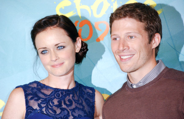 Alexis Bledel;Zach Gilford;<br>2009 Teen Choice Awards - Press Room