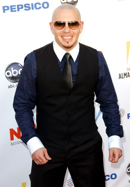 Pitbull<br>2009 NCLR ALMA Awards - Arrivals