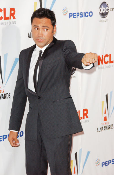 Oscar De La Hoya<br>2009 NCLR ALMA Awards - Arrivals