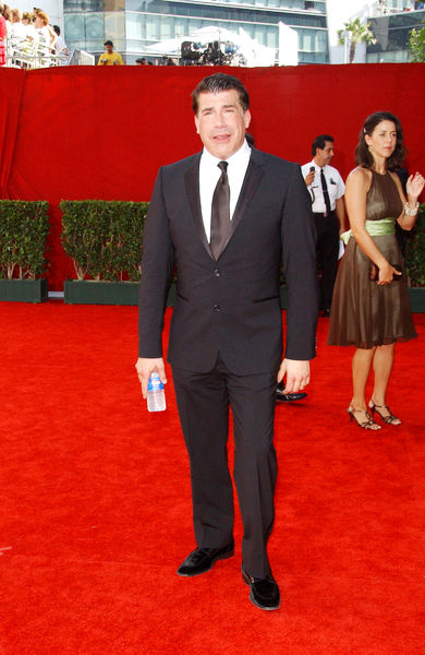 Bryan Batt Latest News, Bio, Profile, Album, Movie and Photo.