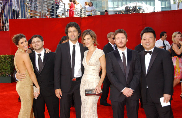 Jamie-Lynn Sigler, Jerry Ferrara, Adrian Grenier, Perrey Reeves, Kevin Connolly, Rex Lee<br>The 61st Annual Primetime Emmy Awards - Arrivals