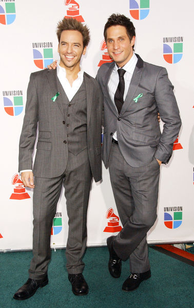 Yarka Miller, Paco de Maria<br>The 10th Annual Latin GRAMMY Awards - Arrivals