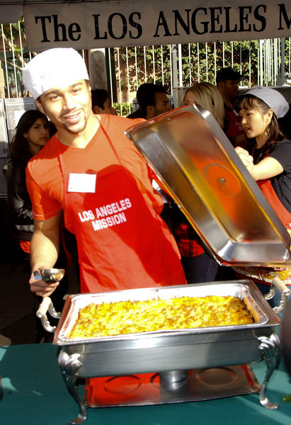 Corbin Bleu<br>2009 Christmas Eve at The Los Angeles Mission