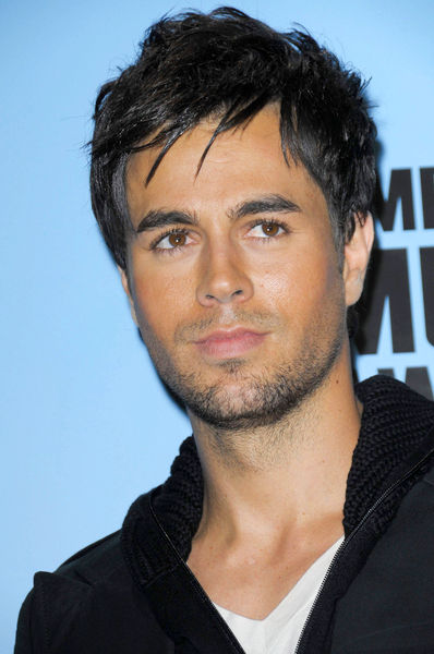 Enrique Iglesias<br>2008 American Music Awards - Press Room