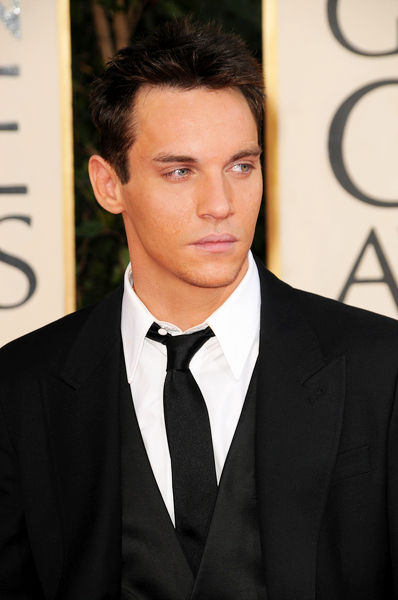Jonathan Rhys-Meyers Pictures with High Quality Photos