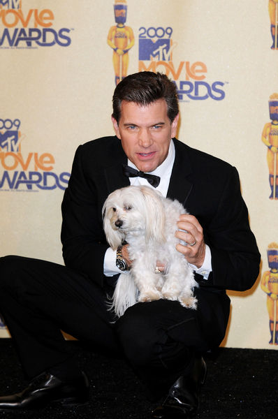 Chris Isaak<br>18th Annual MTV Movie Awards - Press Room