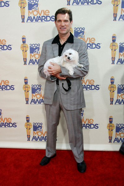 Chris Isaak<br>18th Annual MTV Movie Awards - Arrivals