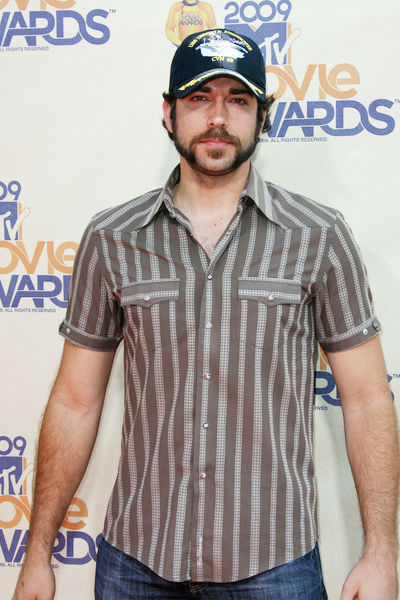 Zachary Levi<br>18th Annual MTV Movie Awards - Arrivals