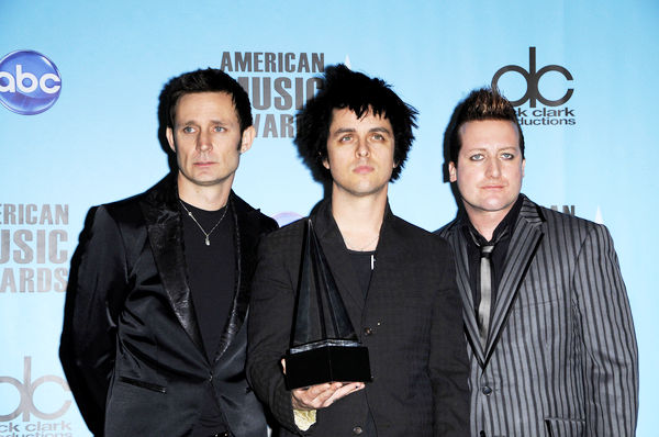 Green Day<br>2009 American Music Awards - Press Room