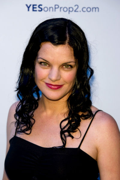 Pauley Perrette<br>Yes on Prop 2 Benefit