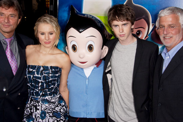 Kristen Bell, Freddie Highmore<br>