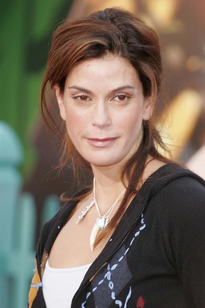 Teri Hatcher<br>Chicken Little World Premiere - Arrivals