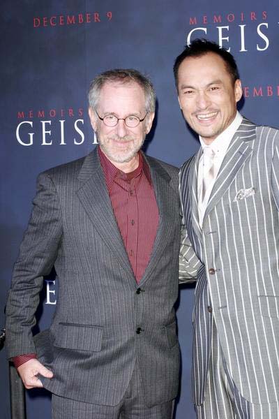 Steven Spielberg, Ken Watanabe<br>Premiere of Memoirs of a Geisha