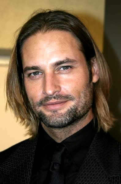 Josh Holloway Latest News, Bio, Profile, Album, Movie and Photo.