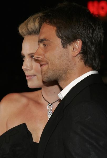 Seann William Scott Latest News, Bio, Profile, Album, Movie and Photo.