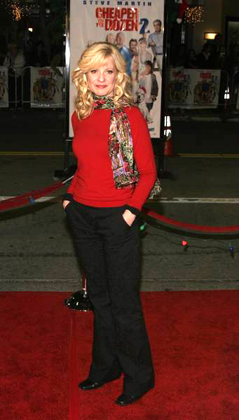 Bonnie Hunt Pictures with High Quality Photos