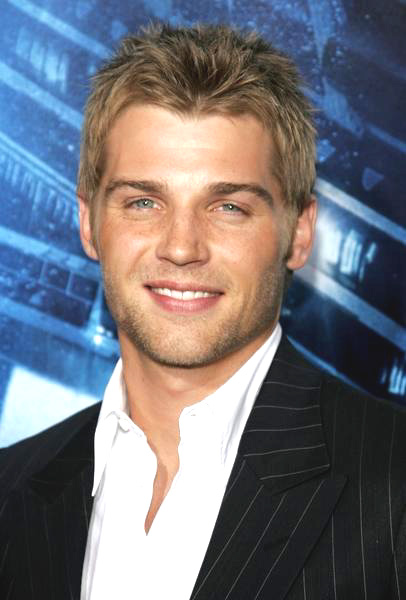 Mike Vogel<br>Poseidon Los Angeles Premiere