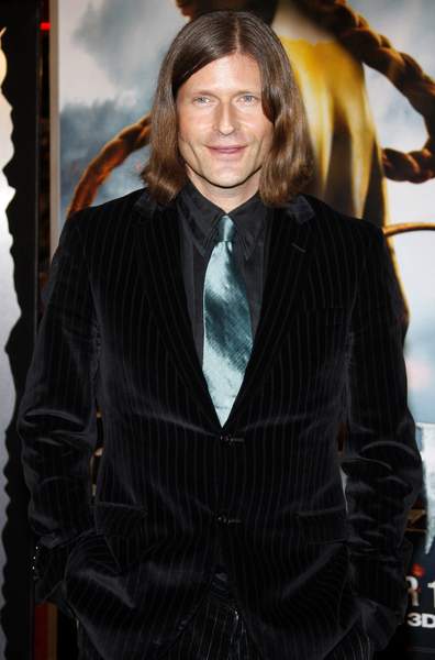 Crispin Glover Latest News, Bio, Profile, Album, Movie and Photo.