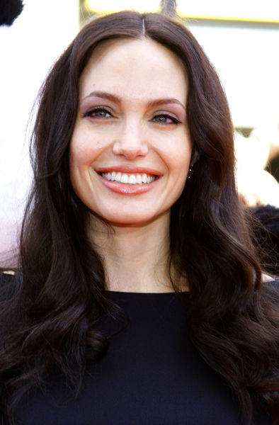 Angelina Jolie<br>