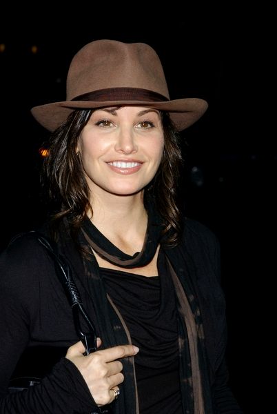 Gina Gershon<br>