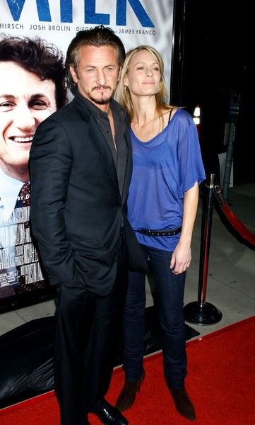 Sean Penn, Robin Wright Penn<br>