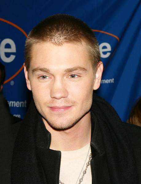 Chad Michael Murray<br>Cast Of One Tree Hill Special Appearance At F.Y.E.