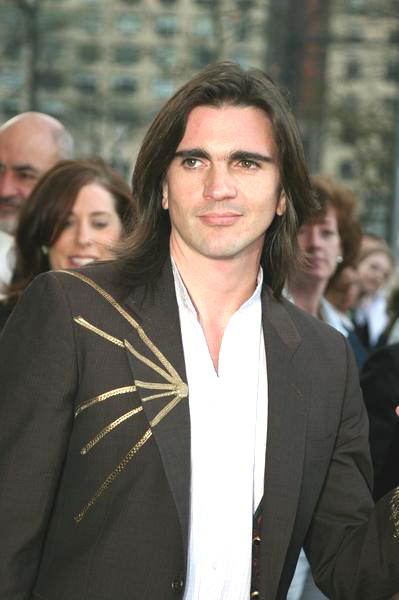 Juanes Latest News, Bio, Profile, Album, Movie and Photo.
